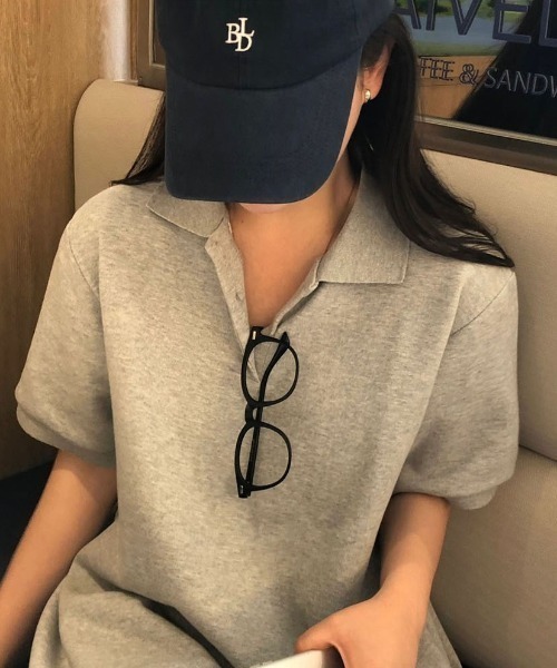 BEIDELLI（ベイデリー）の「[BELLIDE MADE] ルーズフィットフレアポロカラーミニワンピース（ワンピース・レディース・ホワイト/グレー/ブラック・FREE）」の16枚目の写真