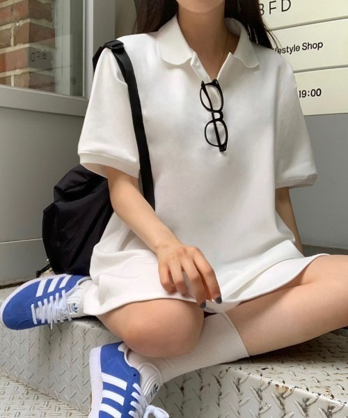 BEIDELLI（ベイデリー）の「[BELLIDE MADE] ルーズフィットフレアポロカラーミニワンピース（ワンピース・レディース・ホワイト/グレー/ブラック・FREE）」の4枚目の写真