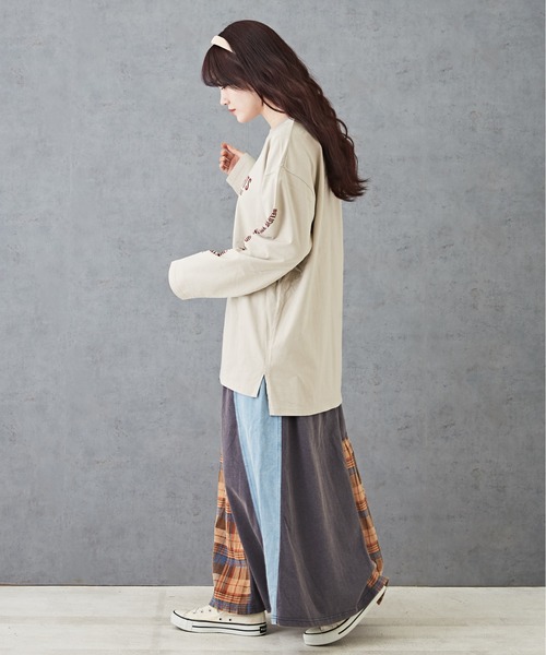 CUBE SUGAR（キューブシュガー）の「26/-天竺フォトプリントロンT（Tシャツ/カットソー・レディース・マルチ/ホワイト/パープル/グレイッシュベージュ/ブラック・M）」の19枚目の写真