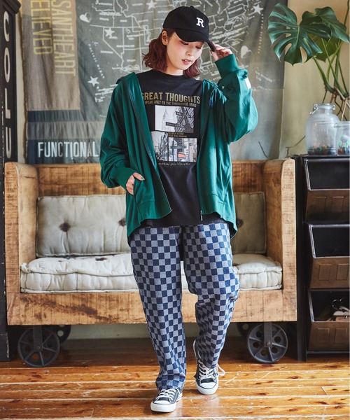 CUBE SUGAR（キューブシュガー）の「26/-天竺フォトプリントロンT（Tシャツ/カットソー・レディース・マルチ/ホワイト/パープル/グレイッシュベージュ/ブラック・M）」の11枚目の写真