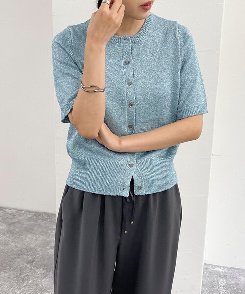 fredy emue（フレディエミュ）の「ラメリリヤーンハート釦半袖カーディガン（ニット/セーター・レディース・グレー/サックスブルー/ゴールド・38）」の16枚目の写真