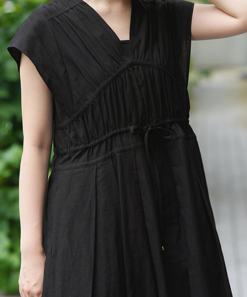IENA LA BOUCLE コットンラミーワンピース ¥26,400