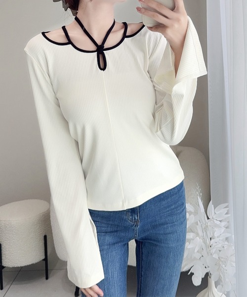 mily bilet（ミウィビレット）の「【mily bilet】程よい肌見せで女性らしく。チョーカー使いパイピング配色袖フレアカットソー（ニット/セーター・レディース・ブラック/グレイッシュベージュ/アイボリー/チャコールグレー・LARGE/MEDIUM/SMALL/X-LARGE）」の7枚目の写真