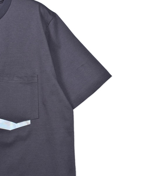 CUSTOM CULTURE（カスタムカルチャー）の「【Custom Culture】箔プリントショートスリーブ ポケットTシャツ / ポケT（Tシャツ/カットソー・メンズ・モカ/ブラック/ライトベージュ/チャコールグレー/オフホワイト・2/3/4）」の7枚目の写真