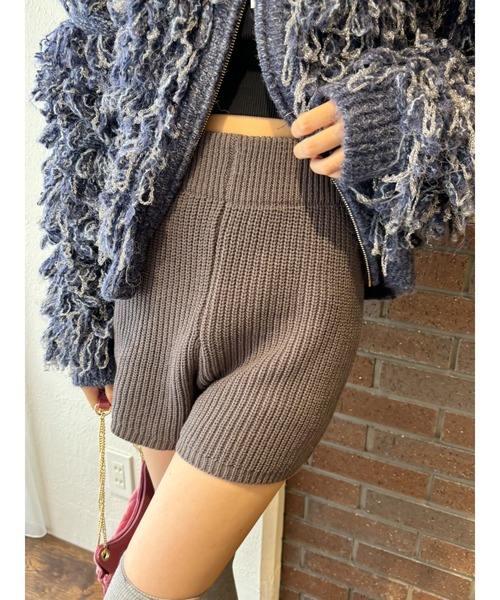 EVRIS（エヴリス）の「ニットショートパンツ（その他パンツ・レディース・グレー/ブラック/アイボリー・FREE）」の3枚目の写真