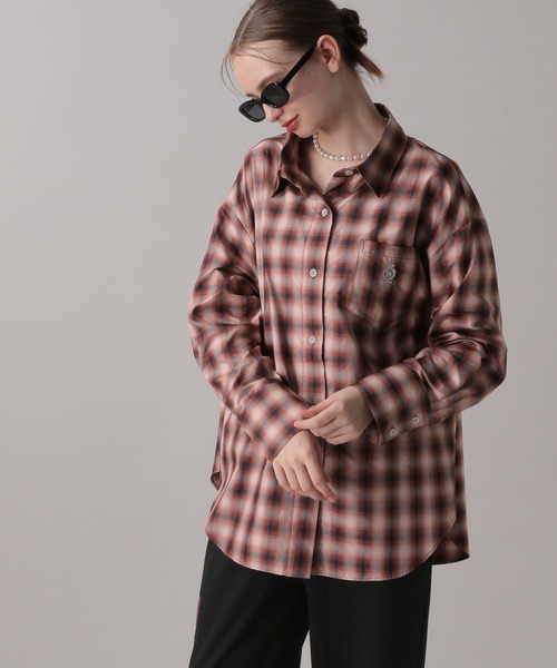 FOREVER 21(フォーエバー トゥエンティーワン)の「【2024FW】アソートオーバーサイズシャツ(シャツ/ブラウス・レディース・ブラック/レッド/ベージュ/ブルー/オフホワイト・FREE)」の9枚目の写真