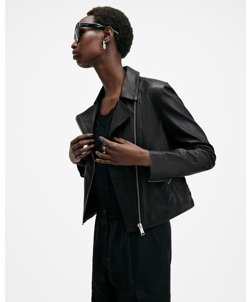 ALLSAINTS(オールセインツ)の「VELA SLIM FIT LEATHER BIKER JACKET | VELA スリム フィット レザー バイカー ジャケット(ライダースジャケット・レディース・ブラック・6/8/10/4/2)」の17枚目の写真