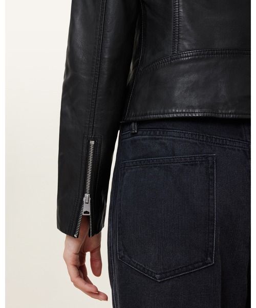 ALLSAINTS(オールセインツ)の「VELA SLIM FIT LEATHER BIKER JACKET | VELA スリム フィット レザー バイカー ジャケット(ライダースジャケット・レディース・ブラック・6/8/10/4/2)」の15枚目の写真