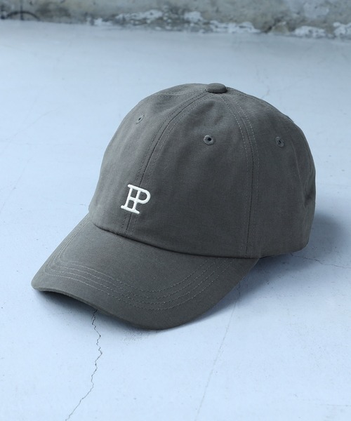 14+（イチヨンプラス）の「ピーチスキン風IP刺繍キャップ（キャップ・レディース・チャコールグレー/ダークオレンジ/ブラック/カーキ/アイボリー/ベージュ・MEDIUM/X-LARGE）」の2枚目の写真