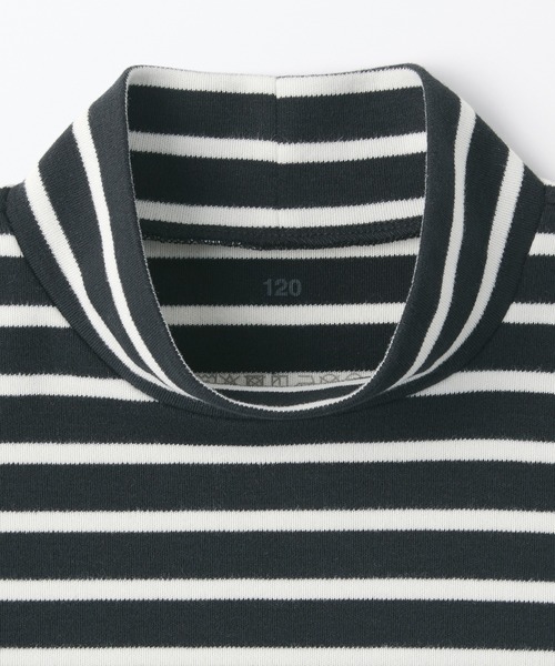 無印良品(ムジルシリョウヒン)の「キッズ 起毛スムース編みハイネック長袖Tシャツ(Tシャツ/カットソー・キッズ・ブラック系/ラベンダー/ピンク系/ネイビー系/ブラック/オフホワイト・140/130/120/110/150)」の9枚目の写真