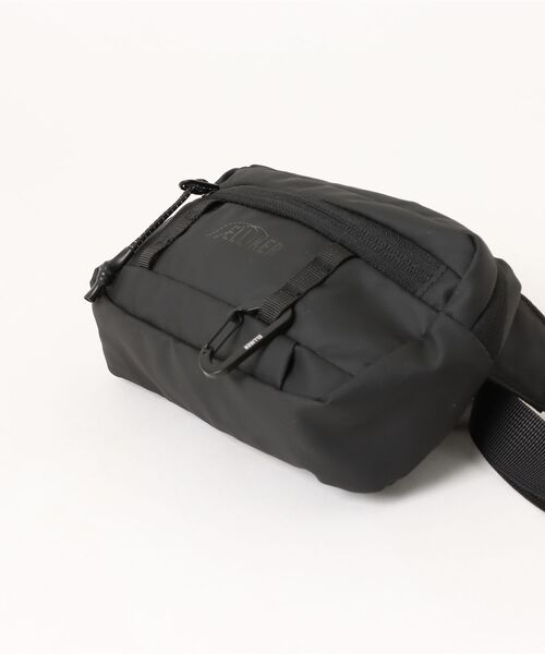JUGLANS(ユグランス)の「【ELLIKER】SEMER SLING BAG/カラビナ付きスリングバッグ(ボディバッグ/ウエストポーチ・メンズ・ブラック/グリーン/ブルー・FREE)」の5枚目の写真