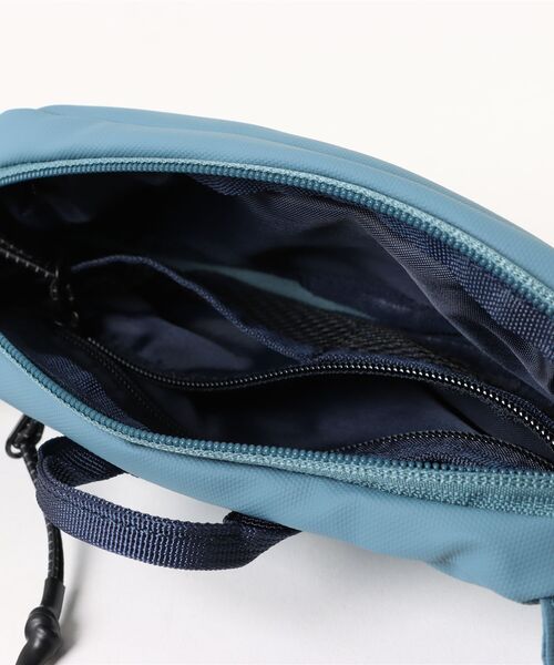JUGLANS(ユグランス)の「【ELLIKER】SEMER SLING BAG/カラビナ付きスリングバッグ(ボディバッグ/ウエストポーチ・メンズ・ブラック/グリーン/ブルー・FREE)」の8枚目の写真
