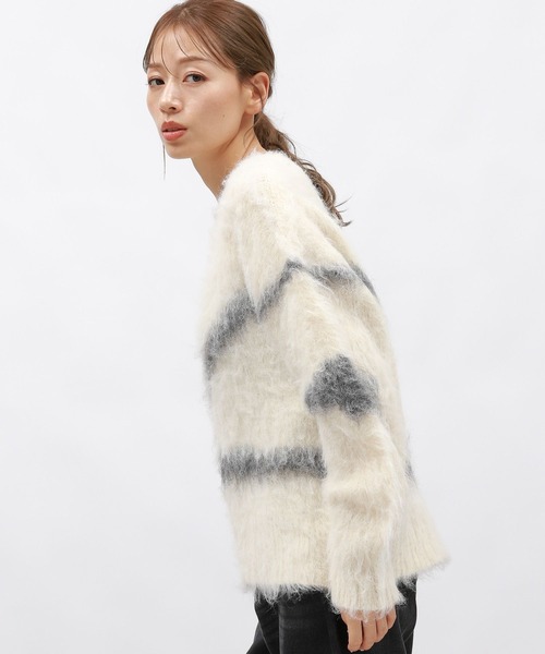 LAKOLE（ラコレ）の「線柄シャギーニットプルオーバー / 130861（ニット/セーター・レディース・アイボリー/グレー/グリーン/ピンク・FREE）」の22枚目の写真