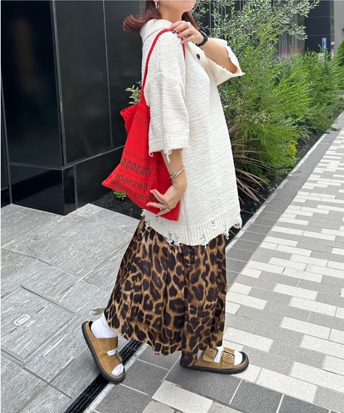 archives(アルシーヴ)の「【Ltd.】OVER KNIT ONE-PIECE(ワンピース・レディース・ブラック/オフホワイト・FREE)」の5枚目の写真