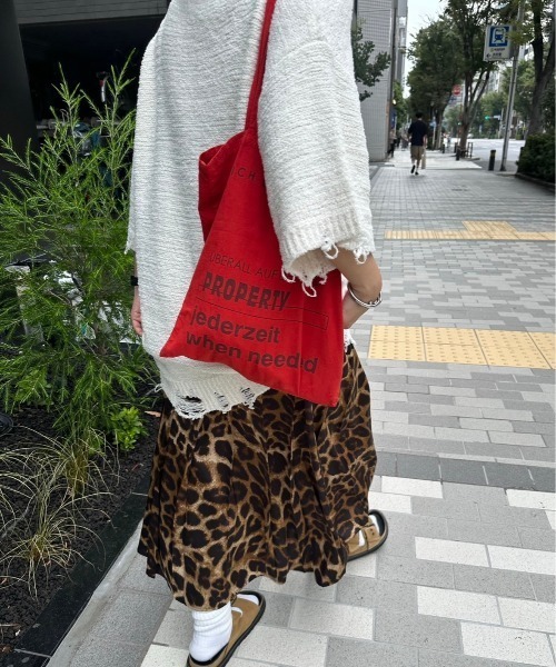 archives(アルシーヴ)の「【Ltd.】OVER KNIT ONE-PIECE(ワンピース・レディース・ブラック/オフホワイト・FREE)」の15枚目の写真