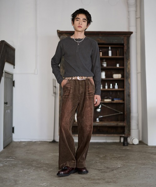 カーキ Bleme コーデュロイテーラードジャケット スラックス セットアップ Bleme（ブレム）の「クラシック ヘビーコーデュロイ テーラード