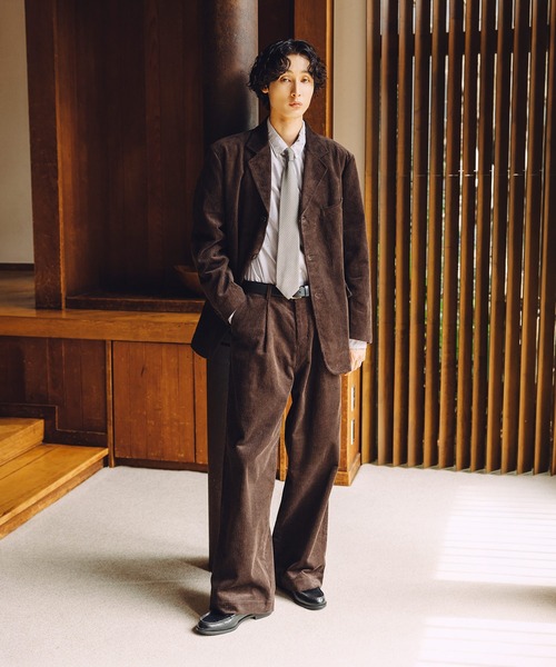 Bleme(ブレム)の「クラシック ヘビーコーデュロイ ワイドスラックス パンツ【セットアップ対応】(スラックス・メンズ・ブラック/カーキ/ブラウン/カーキ系/ブラウン系/ブラック系・S/M/L/XL)」の22枚目の写真