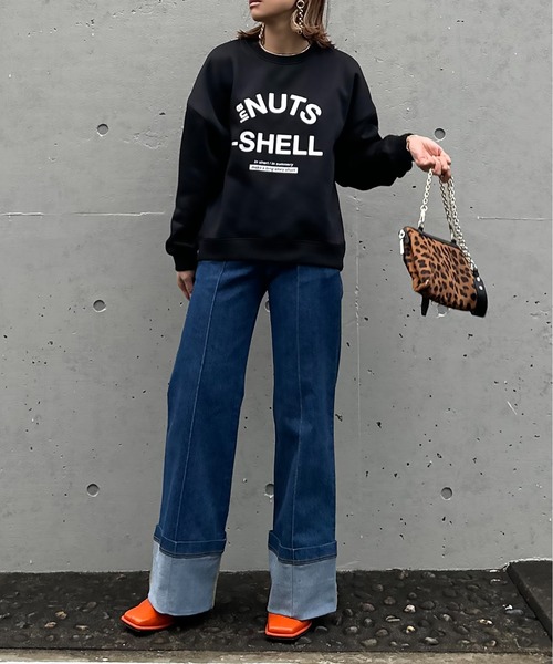 mi via loca（ミヴィアロカ）の「シリコンラバー NUTSロゴプリント裏起毛ロゴスウェットプルオーバー（スウェット・レディース・トップグレー/ブラック/オートミール・FREE）」の15枚目の写真