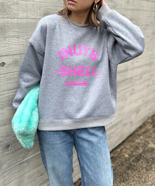 mi via loca（ミヴィアロカ）の「シリコンラバー NUTSロゴプリント裏起毛ロゴスウェットプルオーバー（スウェット・レディース・トップグレー/ブラック/オートミール・FREE）」の20枚目の写真