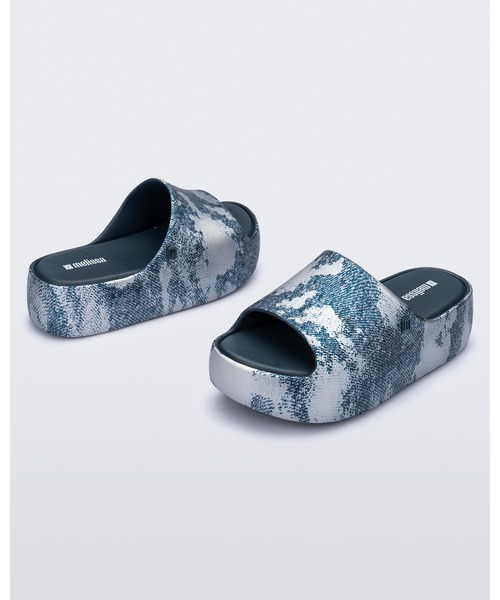 melissa(メリッサ)の「MELISSA FREE PLATFORM SLIDE DENIM AD(サンダル・レディース・ブラック/ブルー・35-36/38/37/39)」の4枚目の写真