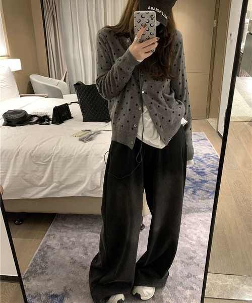 MAISON DE THERESE（メゾン ド テレーズ）の「ドット柄　ボタン開カーディガン（カーディガン/ボレロ・レディース・グレー/ブラック・FREE）」の3枚目の写真