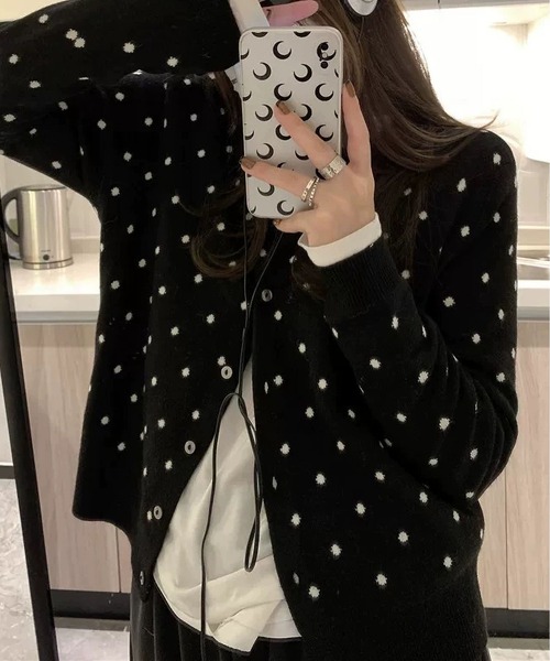 MAISON DE THERESE（メゾン ド テレーズ）の「ドット柄　ボタン開カーディガン（カーディガン/ボレロ・レディース・ブラック/グレー・FREE）」の3枚目の写真