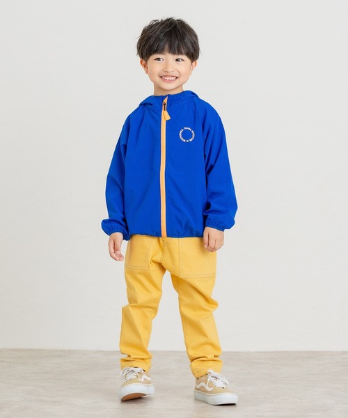 DILASH(ディラッシュ)の「テーパードパンツ(チノパンツ・キッズ・カーキ/サックスブルー/イエロー/ベージュ・120/110/90/140/130/100)」の4枚目の写真