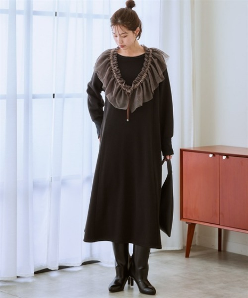 nissen(ニッセン)の「ハイネック肉厚カットソートップス(チュールケープ付)(シャツ/ブラウス・レディース・ブラック/チャコールグレー・S/M/L/LL/3L)」の10枚目の写真