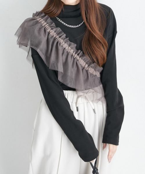 nissen(ニッセン)の「ハイネック肉厚カットソートップス(チュールケープ付)(シャツ/ブラウス・レディース・ブラック/チャコールグレー・S/M/L/LL/3L)」の3枚目の写真