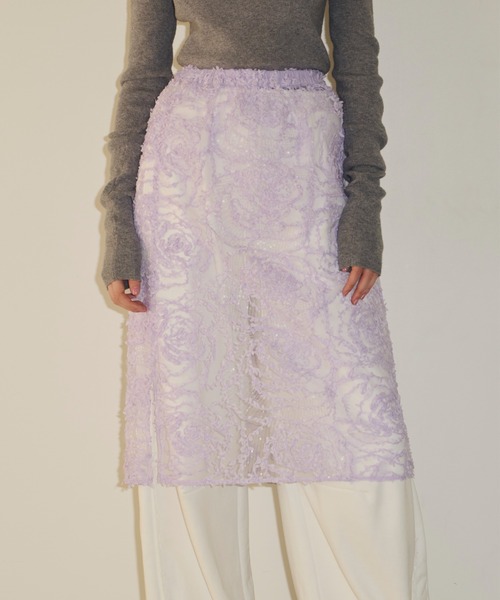 J1U by LA BELLE ETUDE（ジユウバイラベルエチュード）の「シアーローズモチーフレースIラインスカート（スカート・レディース・ライトパープル・FREE）」の5枚目の写真