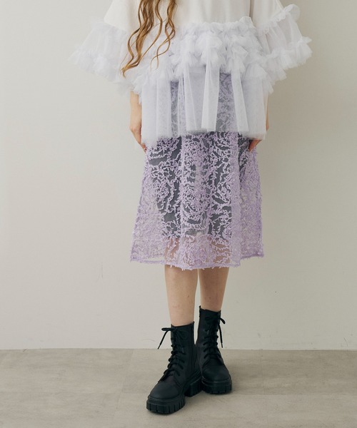 J1U by LA BELLE ETUDE（ジユウバイラベルエチュード）の「シアーローズモチーフレースIラインスカート（スカート・レディース・ライトパープル・FREE）」の17枚目の写真