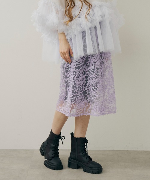 J1U by LA BELLE ETUDE（ジユウバイラベルエチュード）の「シアーローズモチーフレースIラインスカート（スカート・レディース・ライトパープル・FREE）」の18枚目の写真