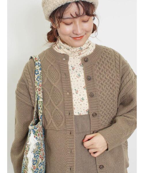 Samansa Mos2（サマンサ モスモス）の「パッチワークケーブル前後2WAYニット（カーディガン/ボレロ・レディース・ピンク/イエロー/キナリ/グリーン/モカ・F）」の19枚目の写真