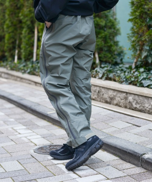 Snow Peak(スノーピーク)の「GORE-TEX Rain Pants 防水防風(その他パンツ・メンズ・ブラック/オリーブ/ネイビー・S/M/L/XL)」の6枚目の写真