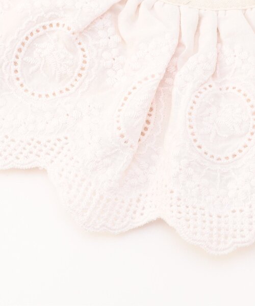 Ampersand（アンパサンド）の「レースラウンドスタイ（スタイ/よだれかけ・キッズ・オフホワイト/チャコール/ラベンダー・90）」の8枚目の写真