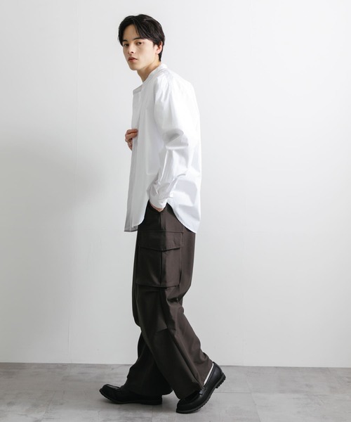 SENSE OF PLACE by URBAN RESEARCH（センスオブプレイスバイアーバンリサーチ）の「『WEB限定』『ユニセックス』『イージーケア』コンフォートバンドカラーシャツ（シャツ/ブラウス・メンズ・ホワイト/ライトブルー/ブルー系その他・MEDIUM/LARGE/X-LARGE）」の5枚目の写真