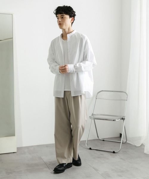 SENSE OF PLACE by URBAN RESEARCH（センスオブプレイスバイアーバンリサーチ）の「『WEB限定』『ユニセックス』『イージーケア』コンフォートバンドカラーシャツ（シャツ/ブラウス・メンズ・ホワイト/ライトブルー/ブルー系その他・MEDIUM/LARGE/X-LARGE）」の14枚目の写真