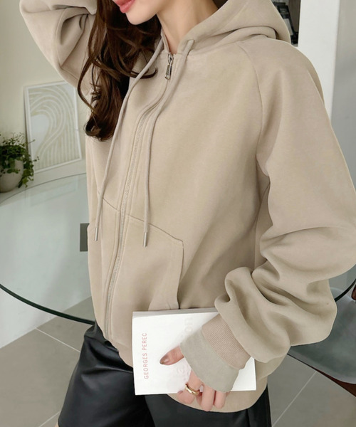 Eclat one（エクラワン）の「【Eclat one】ピグメント加工 袖口レイヤード ビッグサイズ パーカー（パーカー・レディース・ベージュ/グレー・M/S）」の6枚目の写真