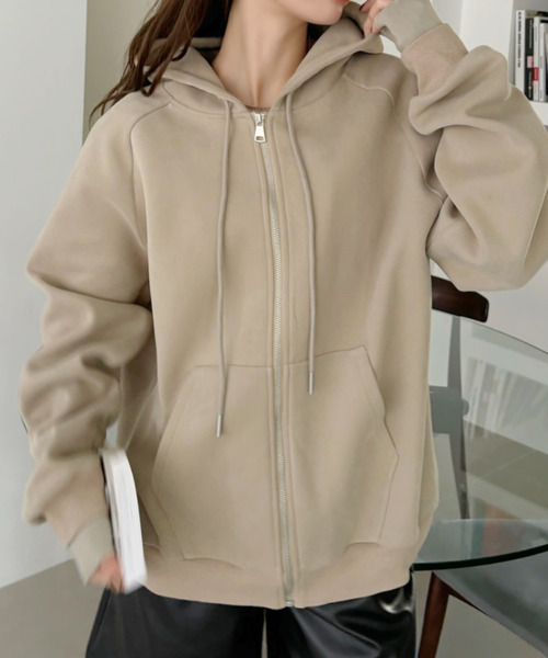 Eclat one（エクラワン）の「【Eclat one】ピグメント加工 袖口レイヤード ビッグサイズ パーカー（パーカー・レディース・ベージュ/グレー・M/S）」の5枚目の写真