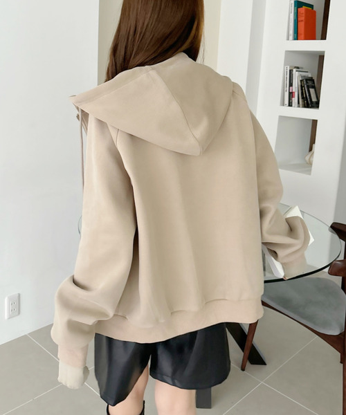 Eclat one（エクラワン）の「【Eclat one】ピグメント加工 袖口レイヤード ビッグサイズ パーカー（パーカー・レディース・ベージュ/グレー・M/S）」の16枚目の写真