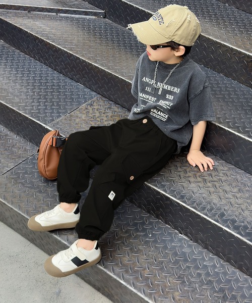 aimoha（アイモハ）の「【aimoha-KIDS-】カジュアルカーゴジョガーパンツ（カーゴパンツ・キッズ・ベージュ/ブラック/ライトベージュ/グレー・90/100/110/120/130）」の5枚目の写真
