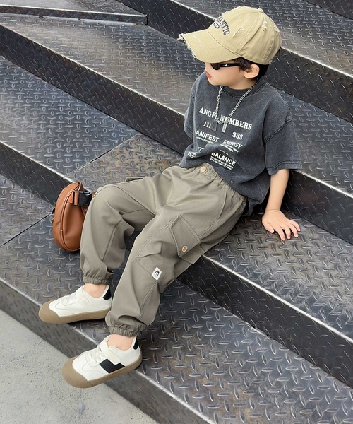 aimoha（アイモハ）の「【aimoha-KIDS-】カジュアルカーゴジョガーパンツ（カーゴパンツ・キッズ・ベージュ/ブラック/ライトベージュ/グレー・90/100/110/120/130）」の6枚目の写真