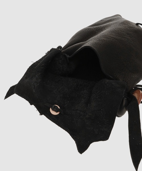 BOW WOW(バウワウ)の「DEER SKIN BAG(ショルダーバッグ・メンズ・ブラウン/ブラック/ホワイト・ONE SIZE)」の12枚目の写真