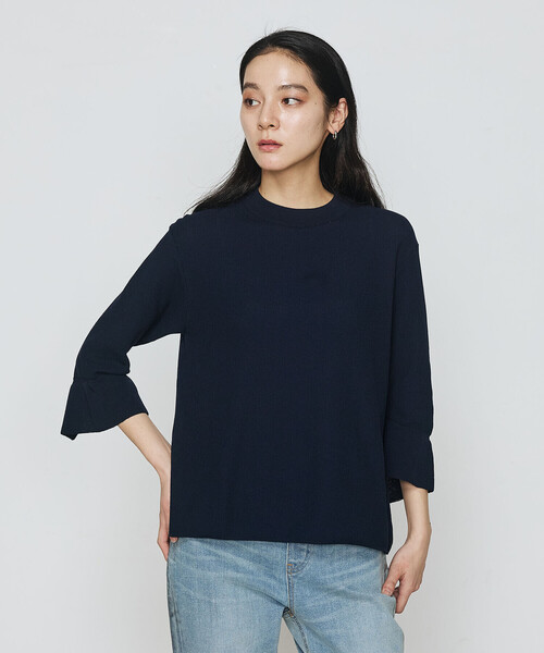 K.T KIYOKO TAKASE(キヨコタカセ)の「鹿の子編み袖 フリルプルオーバー(ニット/セーター・レディース・ネイビー/ブルー・11号/9号)」の1枚目の写真