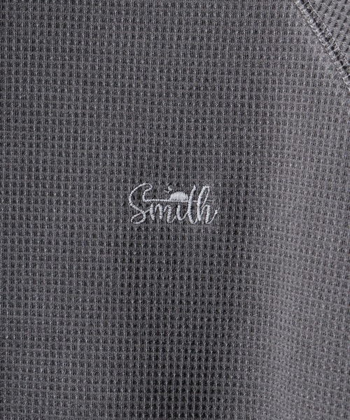 Sunny Smith(サニースミス)の「Sunnysmith ピグメントワッフル ラグランロゴ刺繍Tシャツ(Tシャツ/カットソー・メンズ・ホワイト/スミクロ・L/M)」の14枚目の写真