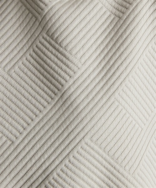 Soiunique（スワユニーク）の「ふくれジャガードゆったりサイズフード付き半袖パーカー ［Soiunique］（パーカー・レディース・ブラック/グレイッシュベージュ/ブルー・S～Ｍ/L～LL）」の16枚目の写真