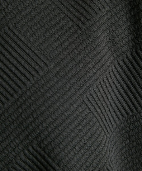 Soiunique（スワユニーク）の「ふくれジャガードゆったりサイズフード付き半袖パーカー ［Soiunique］（パーカー・レディース・ブラック/グレイッシュベージュ/ブルー・S～Ｍ/L～LL）」の17枚目の写真