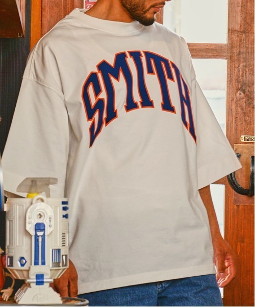 Sunny Smith（サニースミス）の「【SUNNY SMITH】 Heavy Smith School Logo SS Tee（Tシャツ/カットソー・メンズ・オフホワイト/チャコールグレー/レッド・FREE）」の7枚目の写真