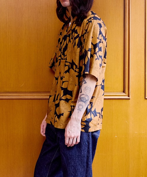 アダムエロペ アロハシャツ　柄シャツ ADAM ET ROPÉ HOMME(アダム エ ロペ オム) / 《BLACK/WHITE