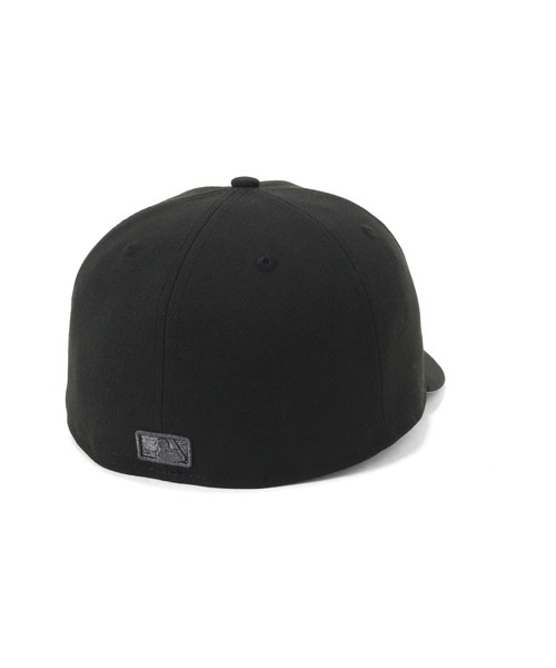 NEW ERA - arcvio×NEW ERA キャップ 59FIFTY®］の基本的な特徴はそのままに、バイザーをあらかじめ